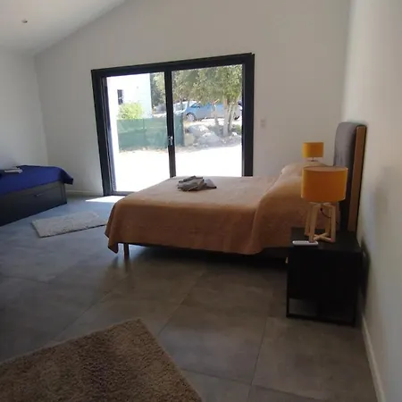 Isula Contemporaine * Palasca (Corsica)