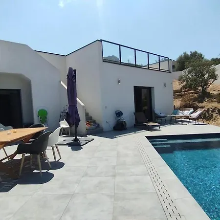 Isula Contemporaine Palasca (Corsica)