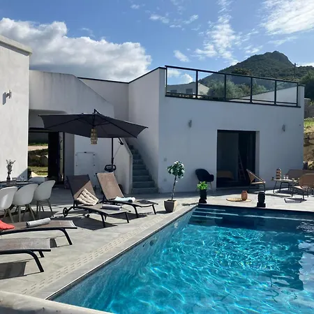 Isula Contemporaine * Palasca (Corsica)