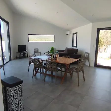 Isula Contemporaine * Palasca (Corsica)