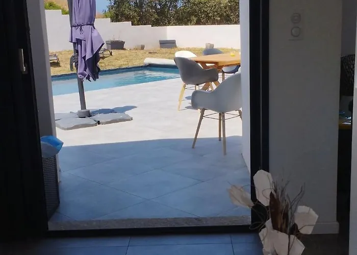 Isula Contemporaine Villa *