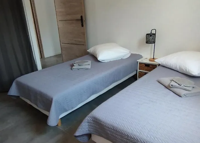Isula Contemporaine * Palasca (Corsica)
