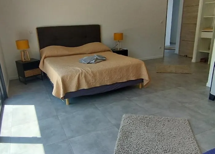 Isula Contemporaine